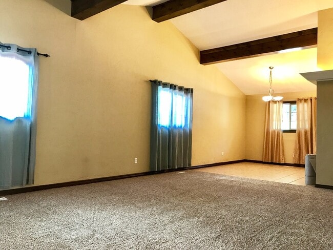 Building Photo - Remodeled Gem in NW OKC