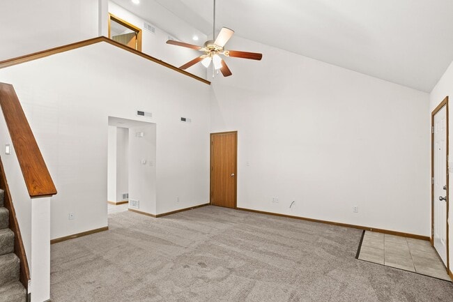 Building Photo - 701-703 Glenstone Dr.