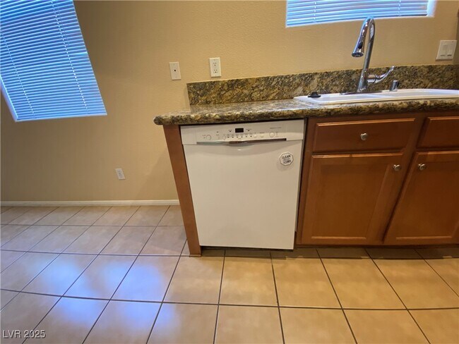 Building Photo - 744 Blue Barrel St