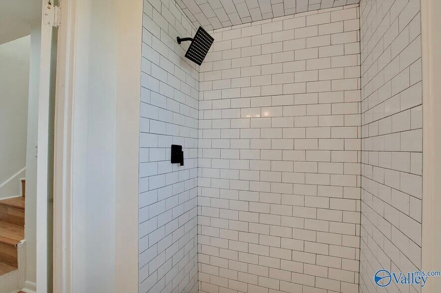 Bathroom 2 - 4701 Raton Blvd NW