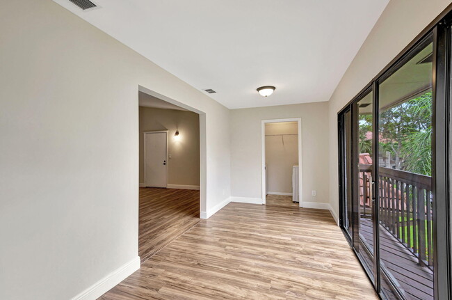 Building Photo - 1109 Duncan Cir