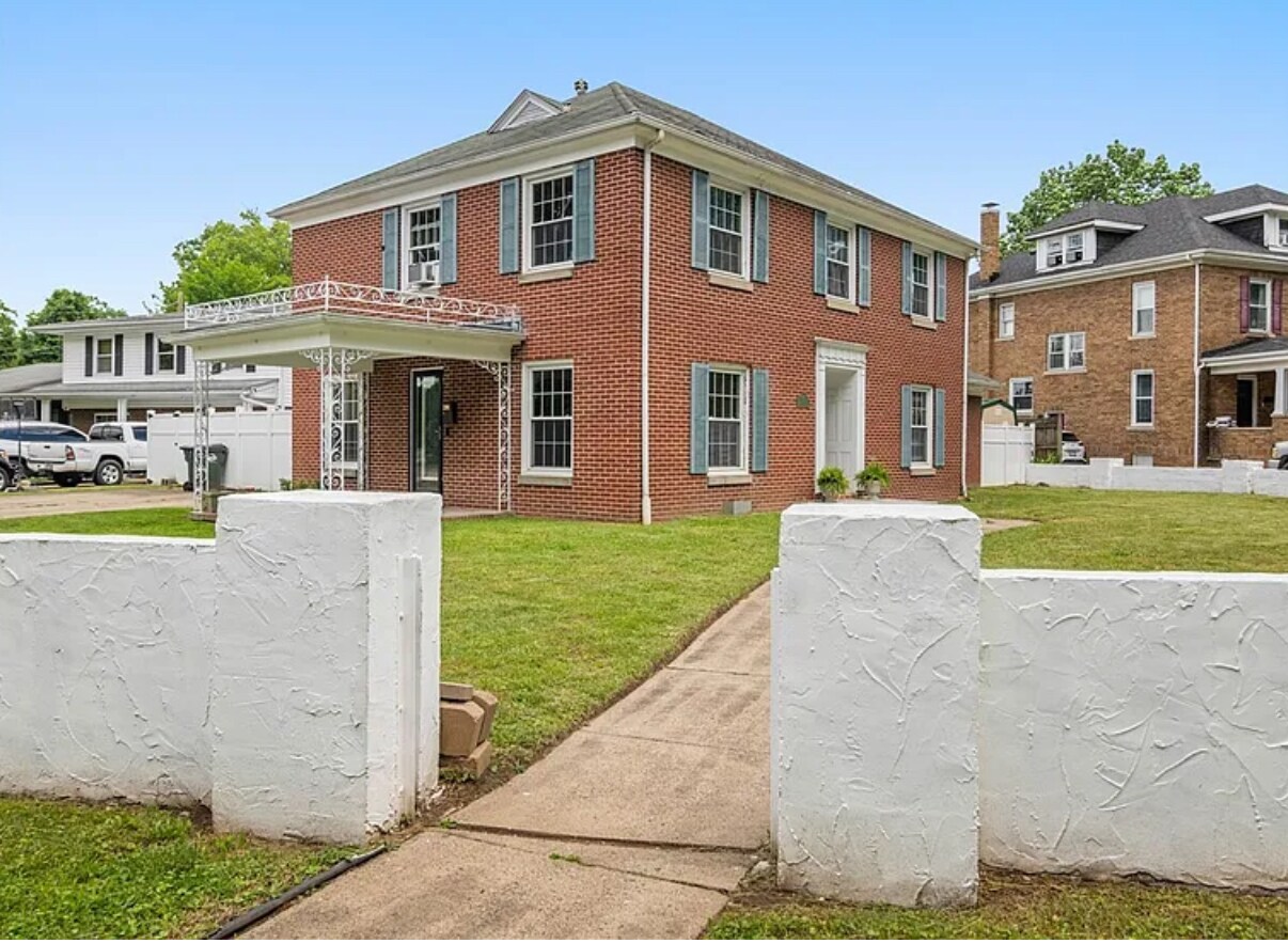 Building Photo - 1300 Enslow Blvd