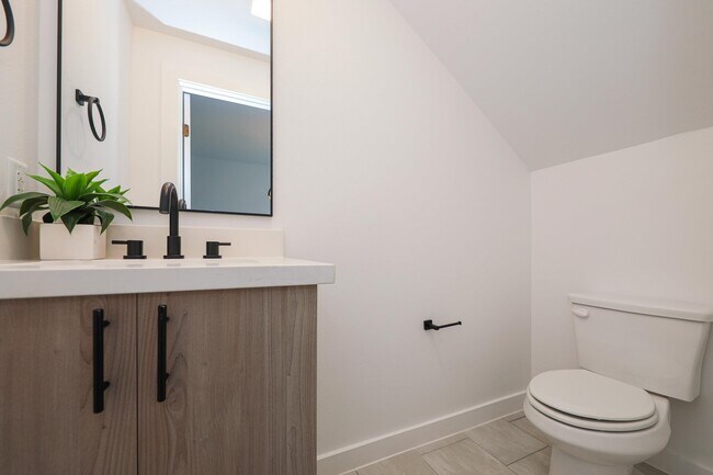 Building Photo - 8218 Casa Verde Rd