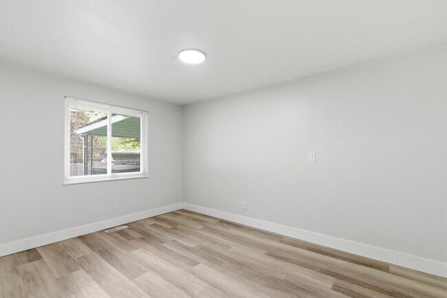 Building Photo - 4838 Wilmington Pike