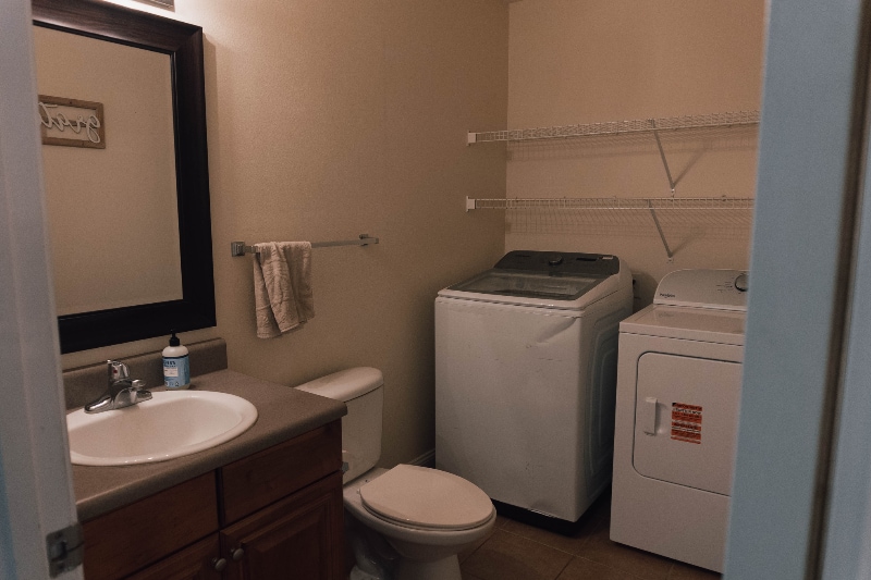 Building Photo - 750 Majestic Dr