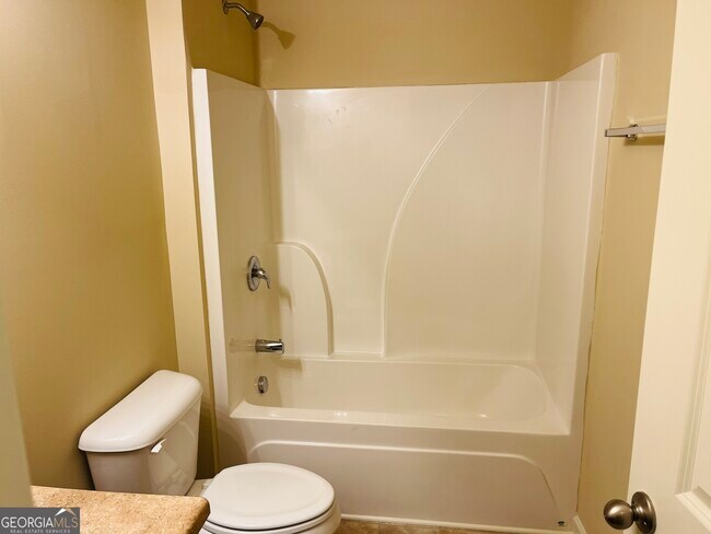 Building Photo - 261 Stillwood Dr