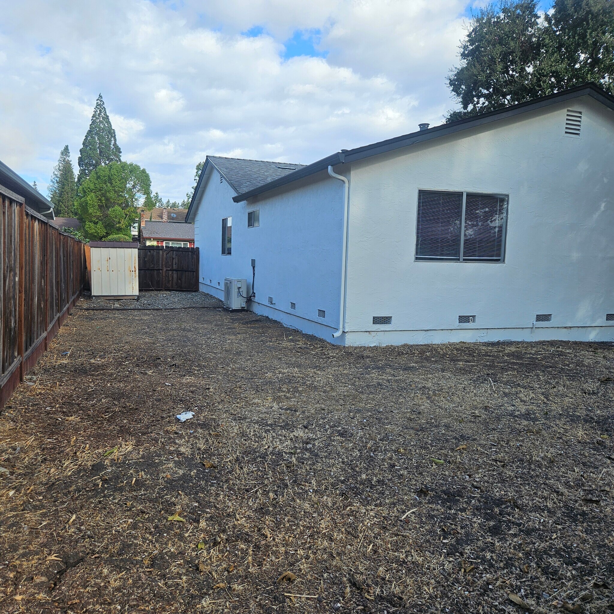 Building Photo - 2838 Saint Denis Dr