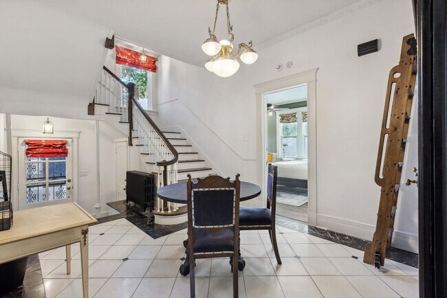 Building Photo - 309 N McLean Blvd