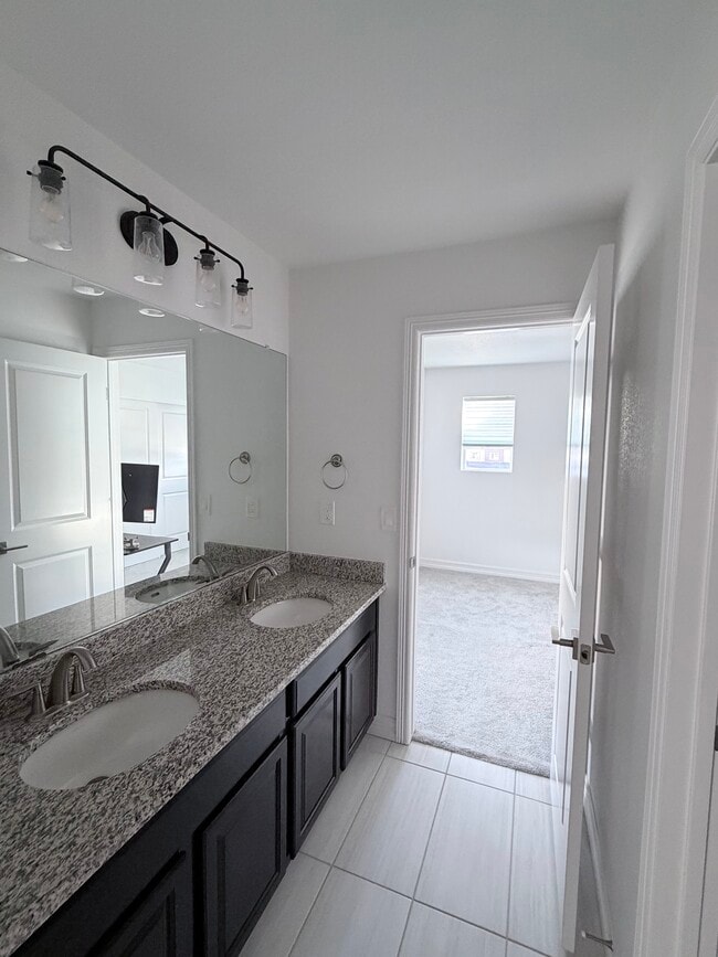 Building Photo - 1875 Satin Spar Point