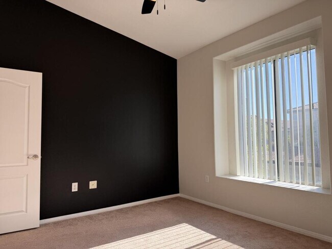 Building Photo - 3540 Cactus Shadow St