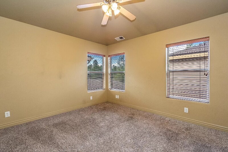 Building Photo - 1284 E Makayla Way