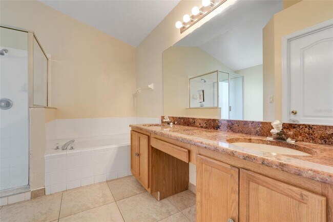 Building Photo - 7720 Hidden Cypress Dr