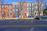 Building Photo - 4BR/2.5BA Hollins Market Gem