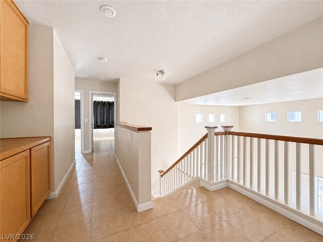 Building Photo - 1436 Country Hollow Dr