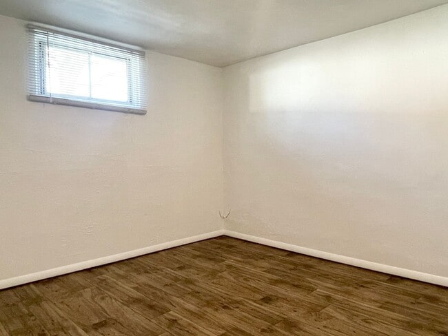 Building Photo - 305 N 100 W
