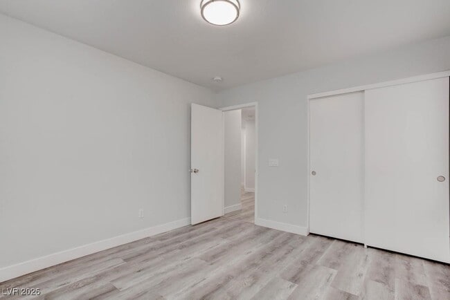 Building Photo - 4899 Lunetto Ave