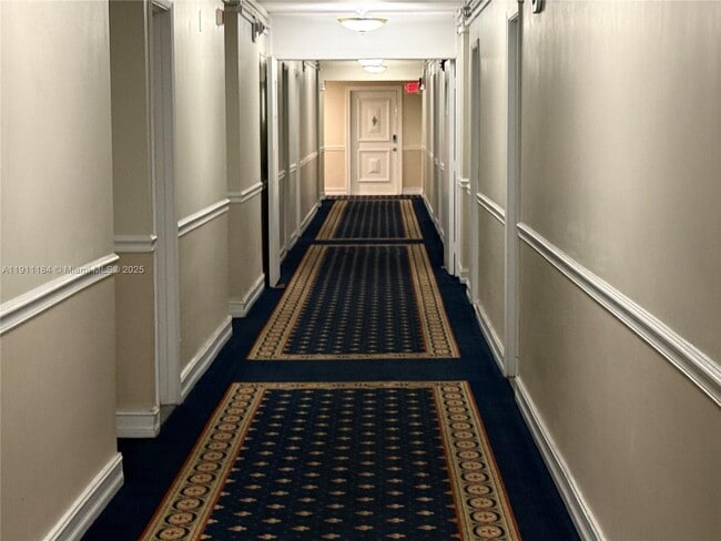 Building Photo - 5005 Collins Ave