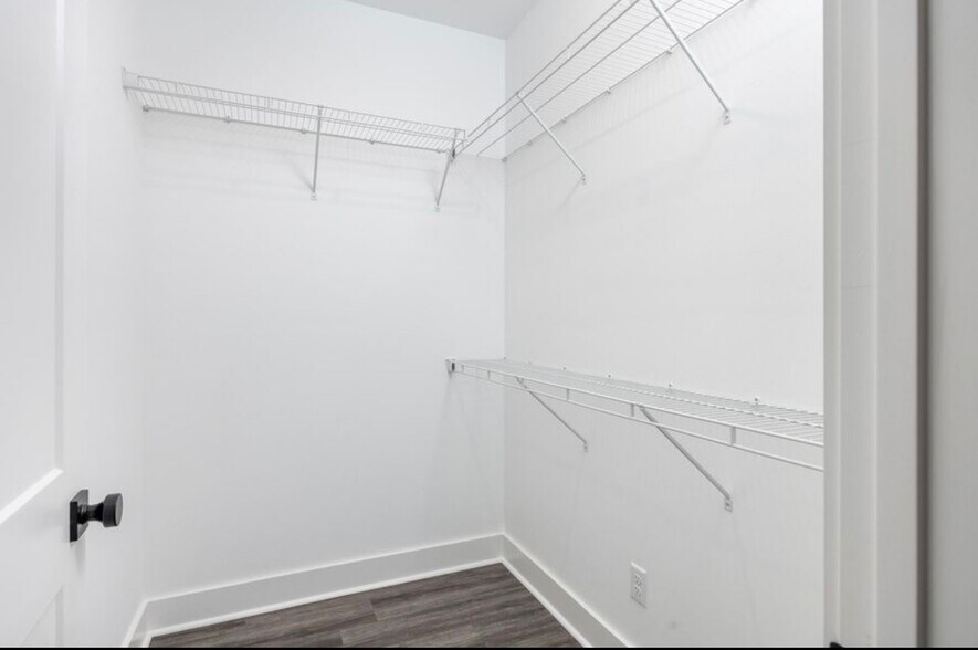 Building Photo - 4209 Willard Dr