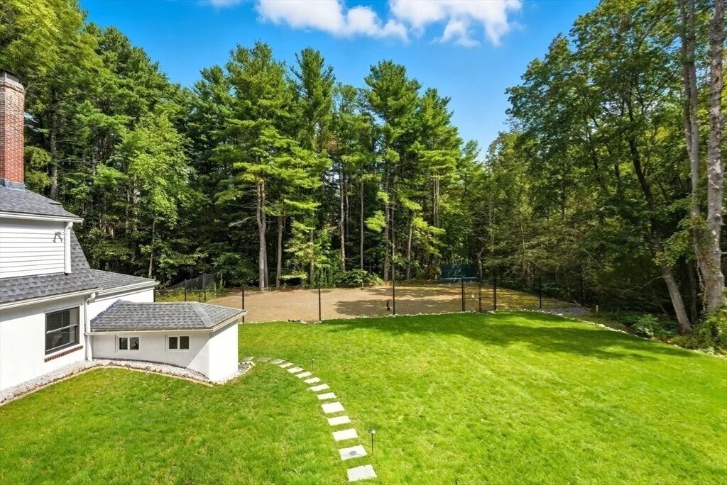 Building Photo - 22 Lincoln Rd