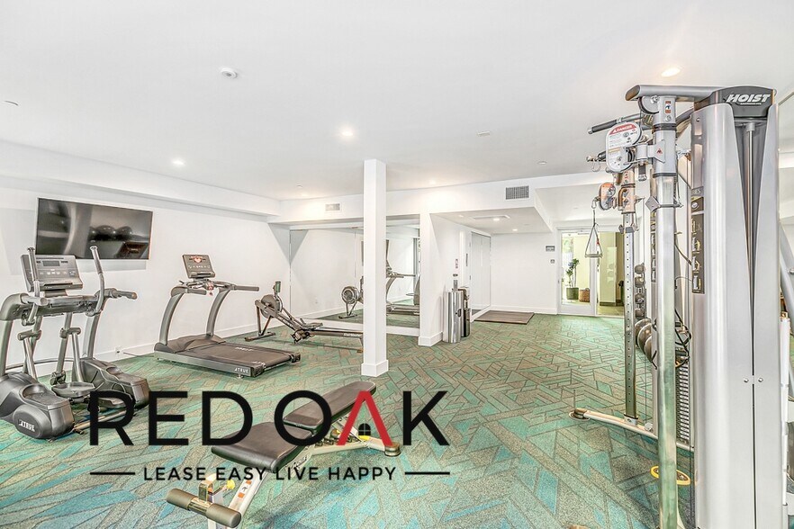 Building Photo - 5801 Camerford Ave