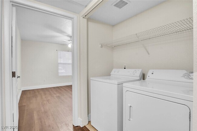 Building Photo - 5055 W Hacienda Ave