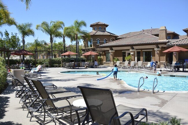 Building Photo - Spacious 3 BD, 3 BA Townhome in Airoso of Carmel Valley!