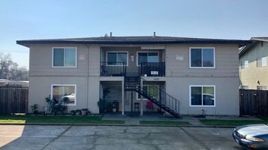 Building Photo - 7820 Sayonara Dr