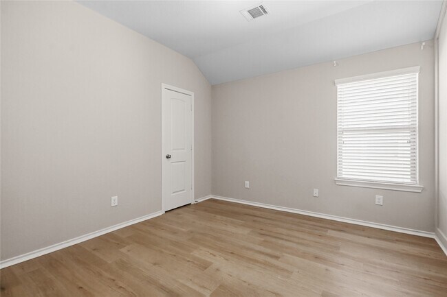 Building Photo - 3418 Bainbridge Hill Ln