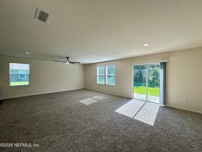 Building Photo - 3330 Lawton Pl