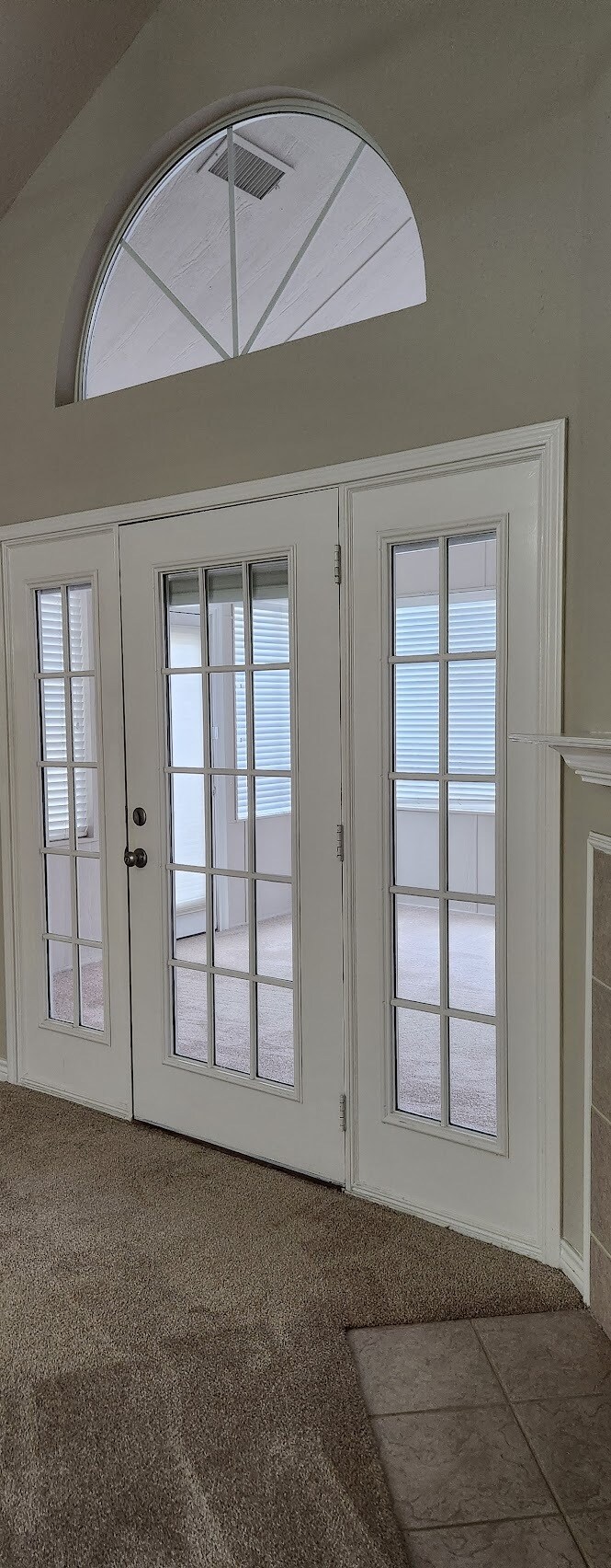 Sunroom can be set apart - 902 Bridges Dr