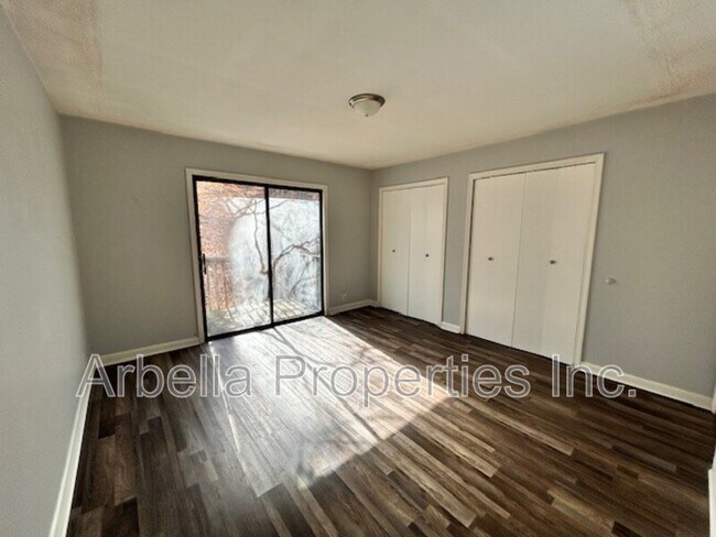 Building Photo - 103 Angeline Dr