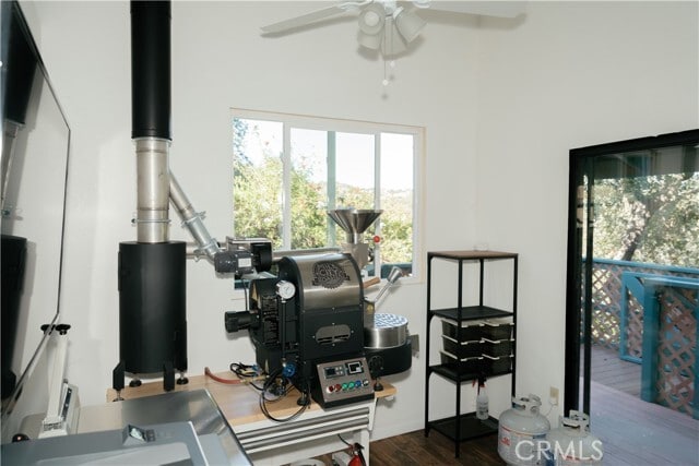 Building Photo - 16851 Hay Dr