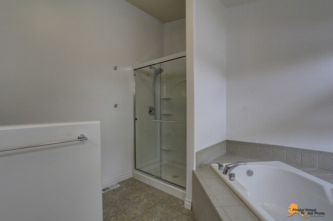 Building Photo - Exquisite Powder Ridge Home!