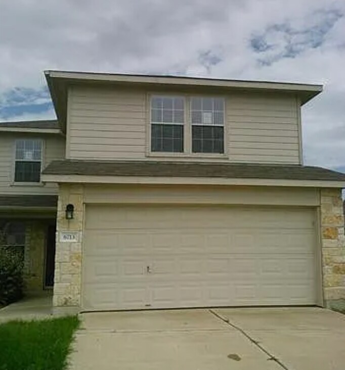 Building Photo - 6713 Panda Royle Dr