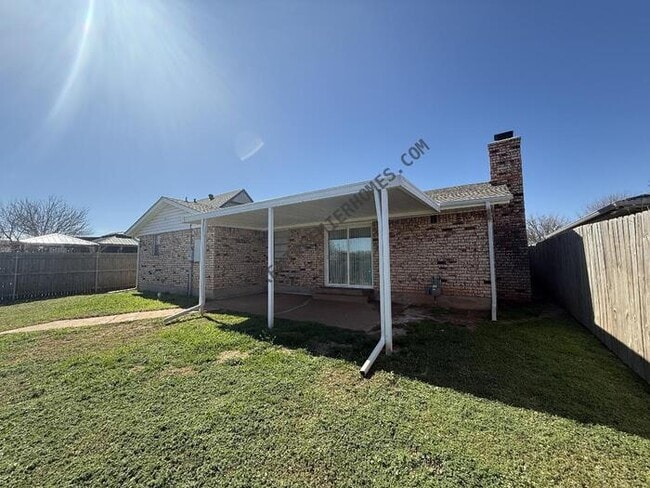 Building Photo - 5412 S Huddleston St