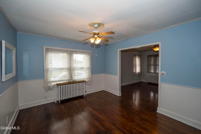 Building Photo - 33 Clinton St