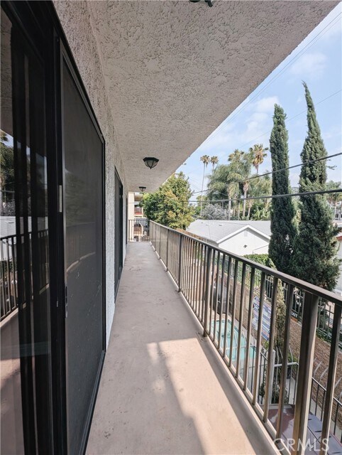 Building Photo - 11162 Camarillo St