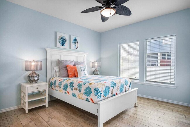 Building Photo - 156 Royal Sands Blvd