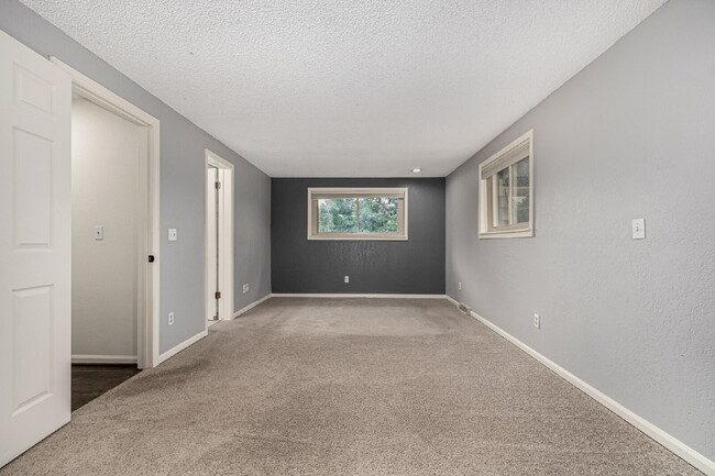 Building Photo - Two-Story home in  Cherry Creek Racquet Cl...