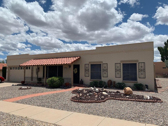 Building Photo - 101 W Calle Montana Jack