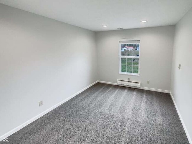 Building Photo - 6614 Sparrowood Dr