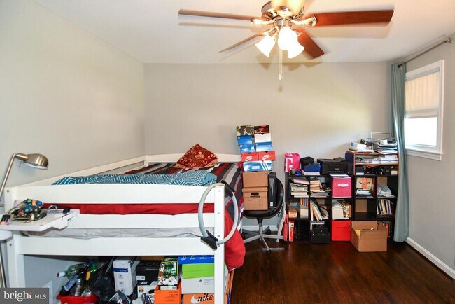 Building Photo - 5815 Arbroath Dr