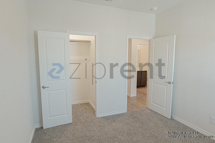 Building Photo - 2020 Saddle Wy