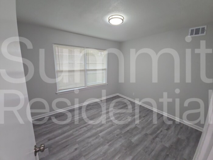 Building Photo - 6813 Hazen St