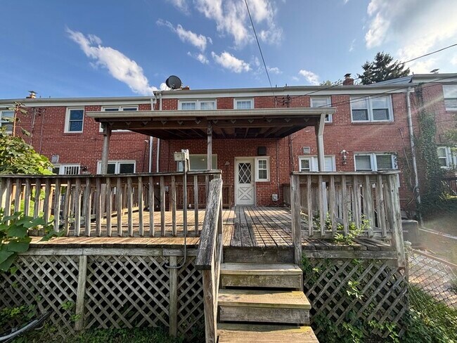 Building Photo - 3 bedrooms in 21239