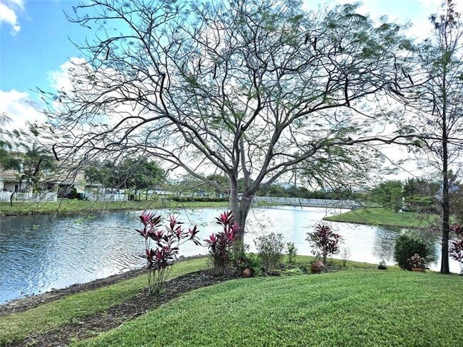 Building Photo - 5912 NW 93rd Terrace