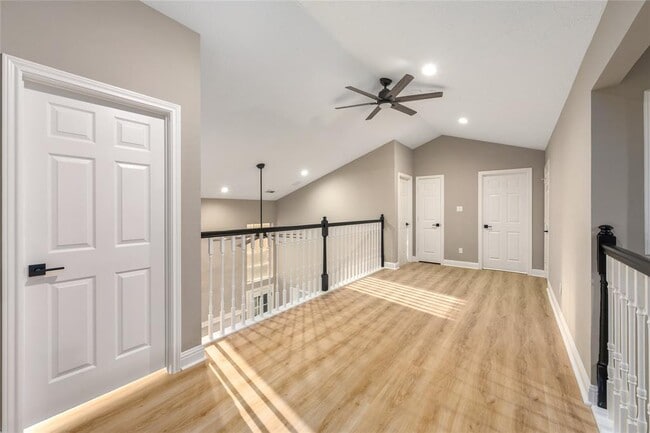Building Photo - 302 Harbor Cir