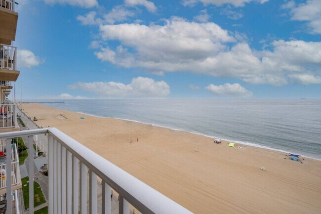 Building Photo - 201 Rudee Loop Connector