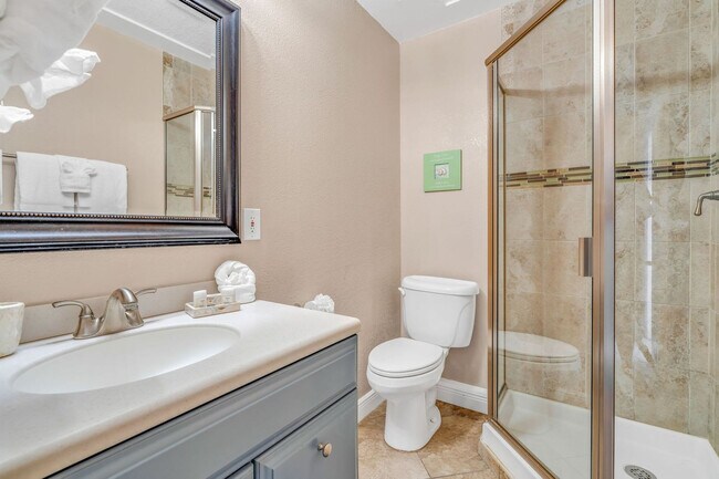 Building Photo - 12400 Overseas Hwy