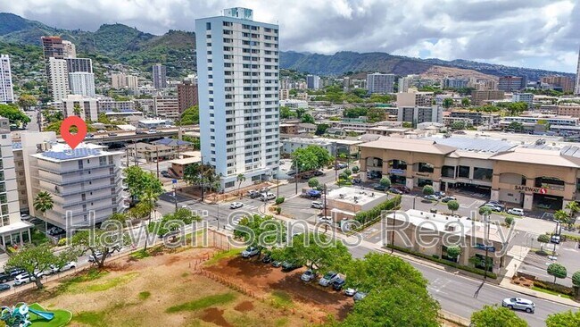 Building Photo - 1314 Piikoi St